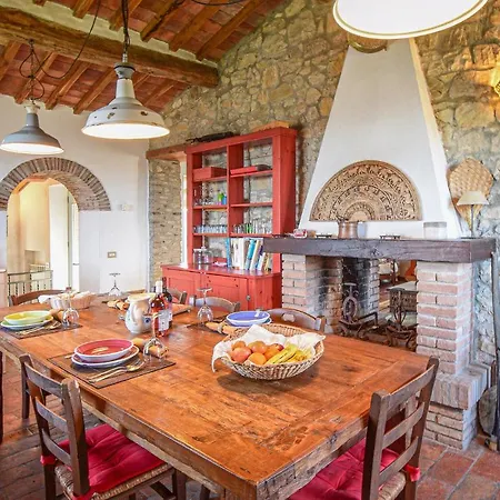 Lovely In With Kitchen Casa vacanze *